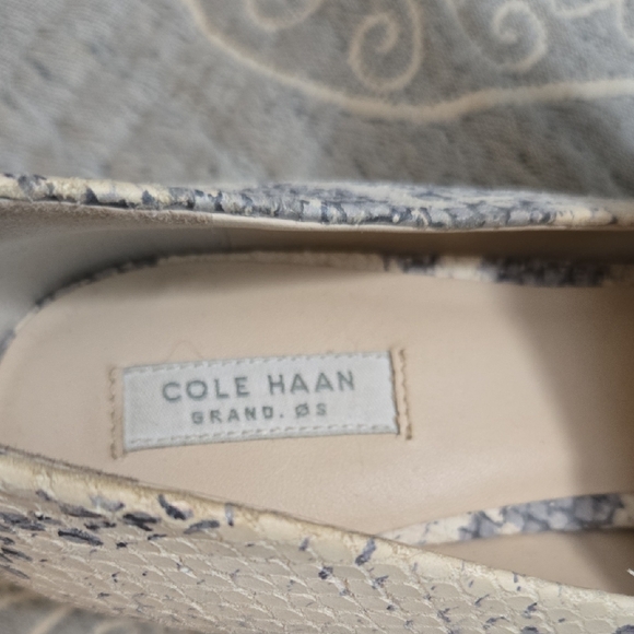 Cole Haan Cream and Gray Heels with Snakeskin Print - Picture 2 of 7